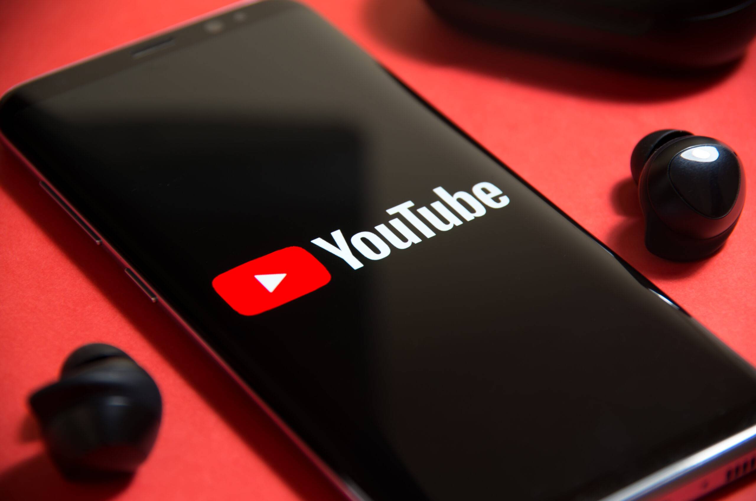 Vídeos de menores en YouTube. Atracción para pedófilos