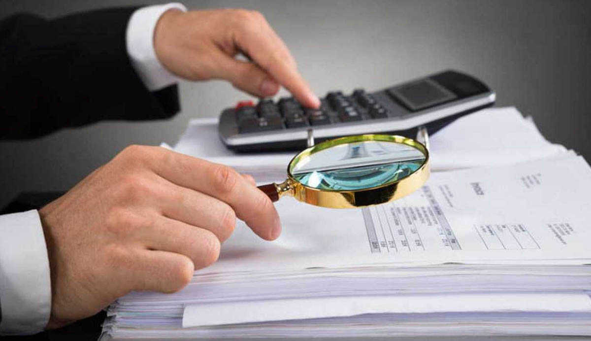 Hacienda despliega agentes tributarios en busca de fraudes y dinero en negro